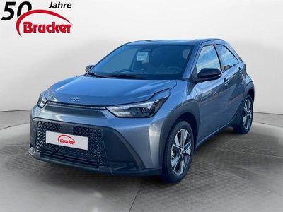 Neu Toyota Aygo X Active 116 PS (85 kW) 2026 Grau SUV