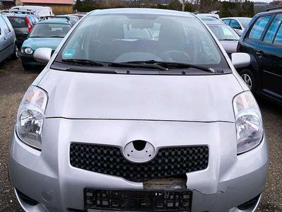 Gebraucht Toyota Yaris Sol 87 PS (63 kW) 2007 Silver mica metallic Kleinwagen