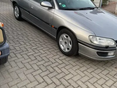 Gebraucht Opel Omega 210 PS (154 kW) 1994 Grau Limousine