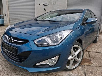 Usata Hyundai i40 Edition 135 CV (99 kW) 2012 Blu Station wagon