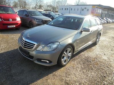 Gebraucht Mercedes E250 Avantgarde 204 PS (150 kW) 2010 Silber Kombi