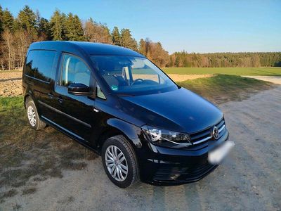 Gebraucht VW Caddy 131 PS (96 kW) 2019 Schwarz Van / Kleinbus