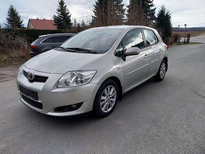 Gebraucht Toyota Auris Sol 124 PS (91 kW) 2008 Silber Kleinwagen