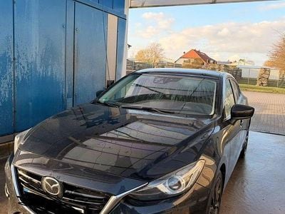 Begagnad Mazda 3 Sports-Line 120 HK (88 kW) 2015 Svart Sedan