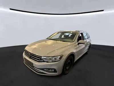Gebraucht VW Passat Business 150 PS (110 kW) 2024 Moonstone gray Kombi