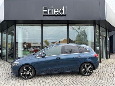 Usata Mercedes B180 136 CV (100 kW) 2019 Blu Monovolume