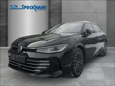 Gebraucht VW Passat Elegance 150 PS (110 kW) 2025 Grenadillschwarz metallic Kombi
