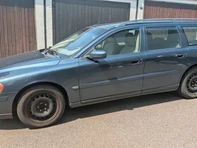 Gebraucht Volvo V70 140 PS (102 kW) 2004 Blau Kombi
