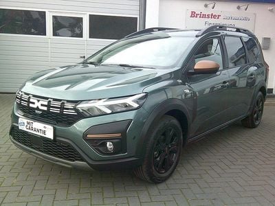 Grün Gebraucht 2023 Dacia Jogger Extreme Van / Kleinbus | 19.500 € (Fairer Preis)