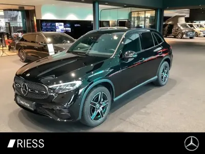 Gebraucht Mercedes GLC220 AMG 197 PS (144 kW) 2025 Metalliclack obsidianschwarz SUV