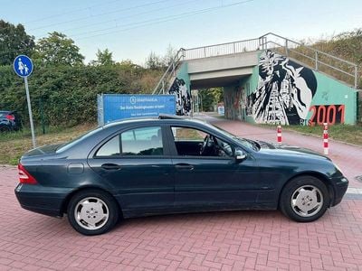 Mercedes C180