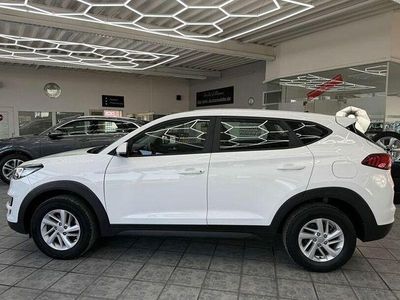 Gebraucht Hyundai Tucson Select 132 PS (97 kW) 2019 Weiß SUV