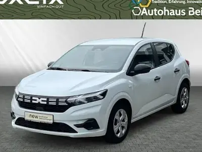Gebraucht Dacia Sandero Essentiel 67 PS (49 kW) 2025 Weiß Limousine