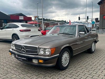 Braun Gebraucht 1987 Mercedes 560 Cabrio | 19.890 €