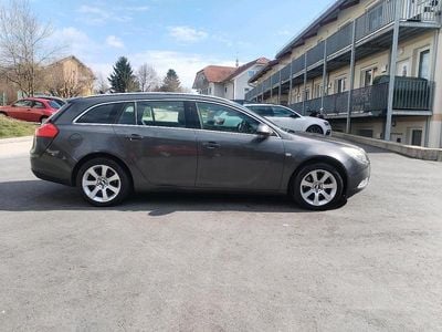 Usata Opel Insignia 160 CV (117 kW) 2009 Andere farben Station wagon