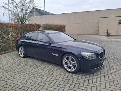 Gebraucht BMW 740 M Sport 306 PS (225 kW) 2010 Blau Limousine