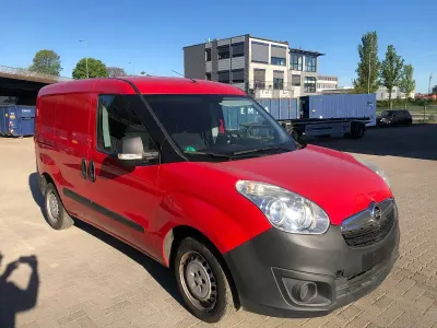 Occasion Opel Combo 90 PK (66 kW) 2014 Rood MPV