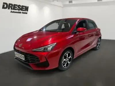 Begagnad MG MG3 Comfort 116 HK (85 kW) 2025 Röd Halvkombi