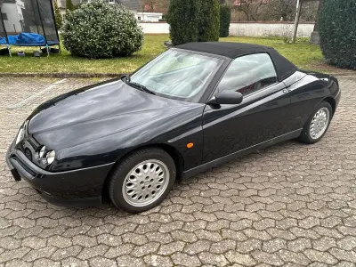 Gebraucht Alfa Romeo Spider 150 PS (110 kW) 1998 Schwarz Cabrio