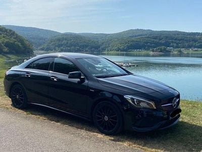 Gebraucht Mercedes CLA200 AMG line 156 PS (114 kW) 2019 Schwarz Coupé