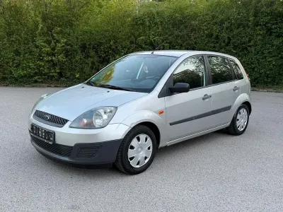 Gebraucht Ford Fiesta 69 PS (50 kW) 2006 Silber Kleinwagen