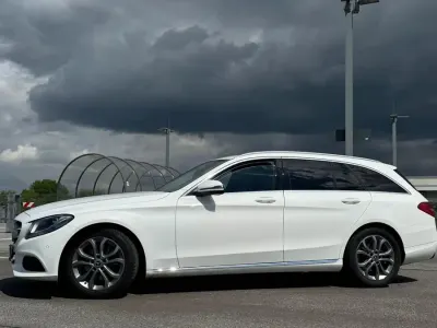 Gebraucht Mercedes C180 116 PS (85 kW) 2017 Weiß Limousine