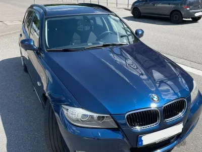 Gebraucht BMW 318 Comfort Edition 143 PS (105 kW) 2011 Blau Kombi