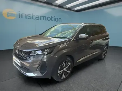 Gebraucht Peugeot 5008 Allure 131 PS (96 kW) 2022 Grau SUV
