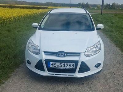Usata Ford Focus Titanium 116 CV (85 kW) 2014 Bianco Berlina