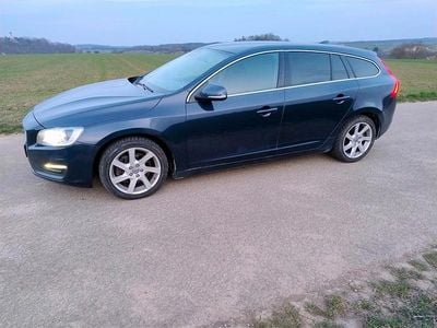 Gebraucht Volvo V60 215 PS (158 kW) 2014 Kombi