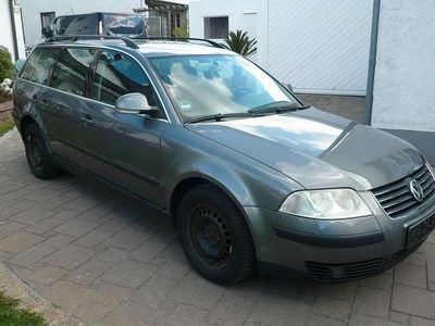 Second-hand VW Passat 101 CP (74 kW) 2005 Gri Break