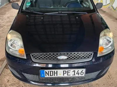 Gebraucht Ford Fiesta 60 PS (44 kW) 2007 Blau Kleinwagen