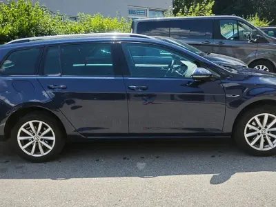 Gebraucht VW Golf VII LOUNGE 125 PS (91 kW) 2015 Blau Kombi