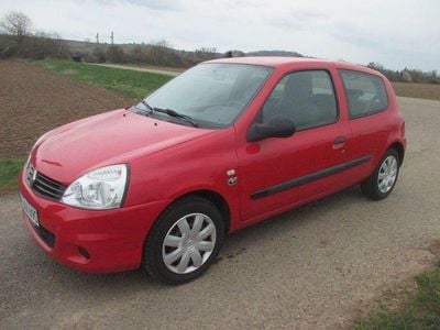 Gebraucht Renault Clio II Authentique 58 PS (42 kW) 2010 Rot Limousine