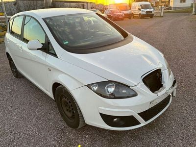 gebraucht Seat Altea 1,6tdi navi Klima (Unfall)