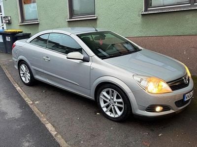 Gebraucht Opel Astra Cabriolet 140 PS (102 kW) 2007 Silber Cabrio