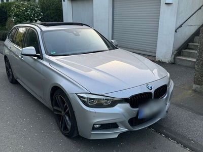 gebraucht BMW 320 i xDrive Touring M Sport Shadow Auto. M S...