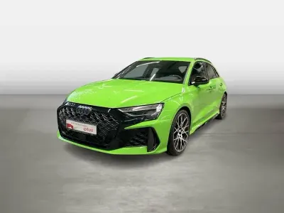 Gebraucht Audi RS3 Ambiente 400 PS (294 kW) 2024 Grün Limousine