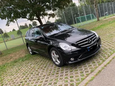 Käytetty Mercedes R320 224 HP (164 kW) 2009 Musta Tila-auto
