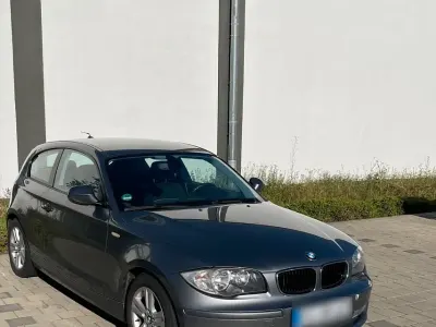 Gebraucht BMW 116 116 PS (85 kW) 2011 Grau Kleinwagen