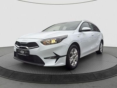 Gebraucht Kia Ceed 160 PS (117 kW) 2022 Weiß Kleinwagen