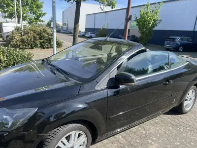 Gebraucht Ford Focus Cabriolet Titanium 145 PS (106 kW) 2010 Schwarz Cabrio