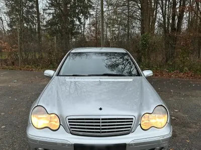 Gebraucht Mercedes C270 170 PS (125 kW) 2003 Grau Limousine