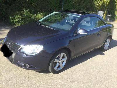 Usata VW Eos 140 CV (102 kW) 2007 Blu Cabrio