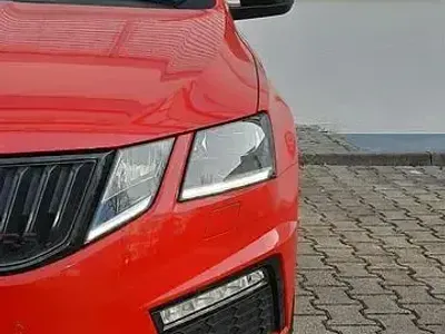 Gebraucht Skoda Octavia vRS 240 PS (176 kW) 2017 Cervena corrida/corrida rot Kombi