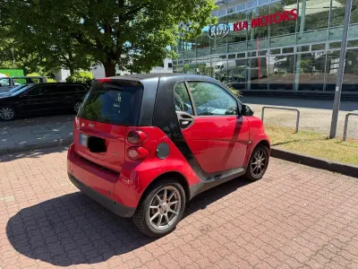 Gebraucht Smart ForTwo Coupé Pure 61 PS (44 kW) 2009 Rot Coupé