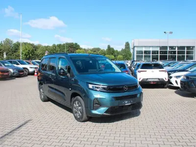 Neu Opel Combo Life XL Edition 131 PS (96 kW) 2026 Blau Van / Kleinbus