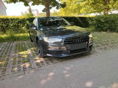 Gebraucht Audi A6 Ambiente 190 PS (139 kW) 2012 Schwarz Limousine