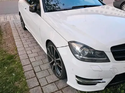 Gebraucht Mercedes C220 170 PS (125 kW) 2013 Weiß Coupé