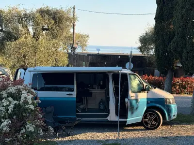 Gebraucht VW T5 102 PS (75 kW) 2015 Blau Van